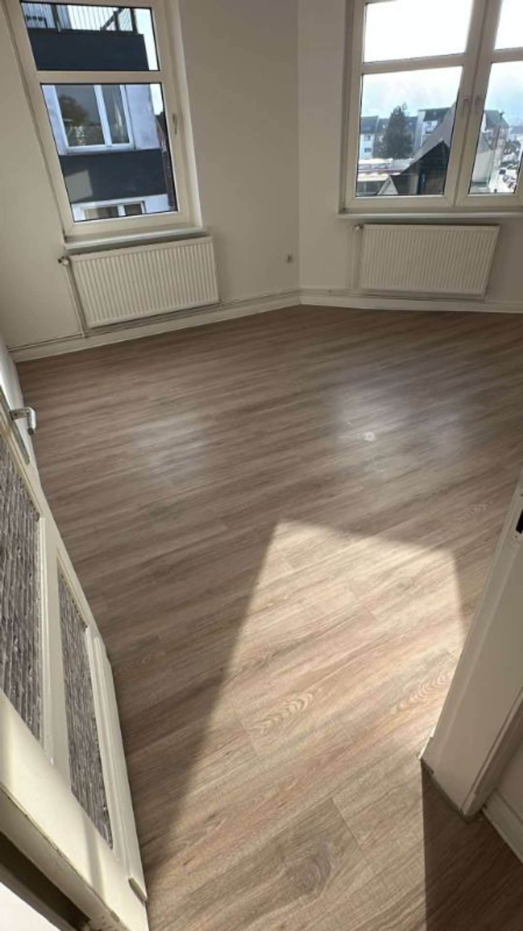 Helle 2-Zimmer Wohnung – ab 15.02 bezugsfrei!, Hansaring 38, 24534 Neumünster, Etagenwohnung