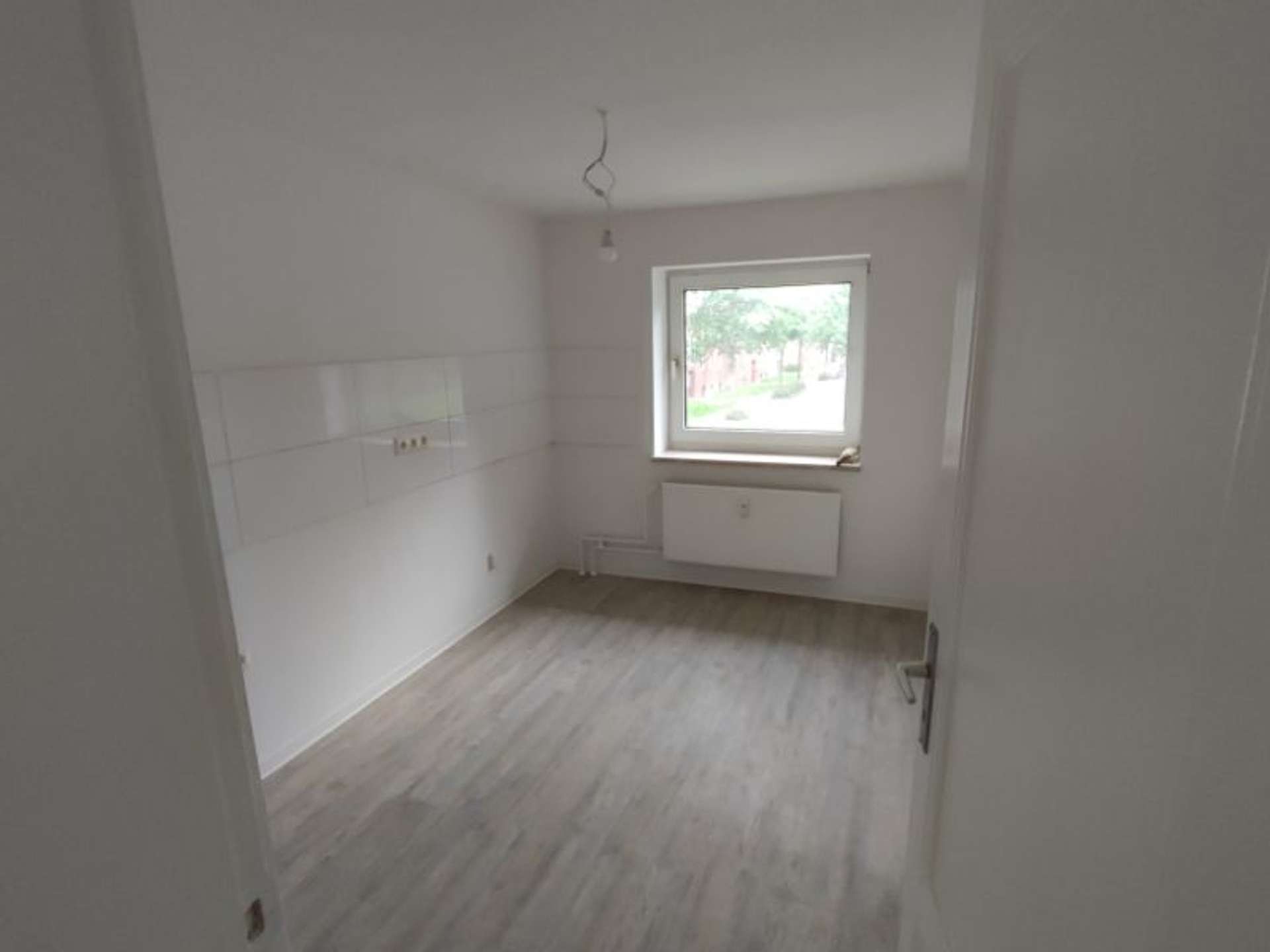 Erstbezug nach Komplettsanierung, Kaiserstraße 36, 24782 Büdelsdorf, Etagenwohnung