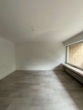 Wohnzimmer - Gemütliche 2-Zimmer-Wohnung mit Balkon in Düsseldorf