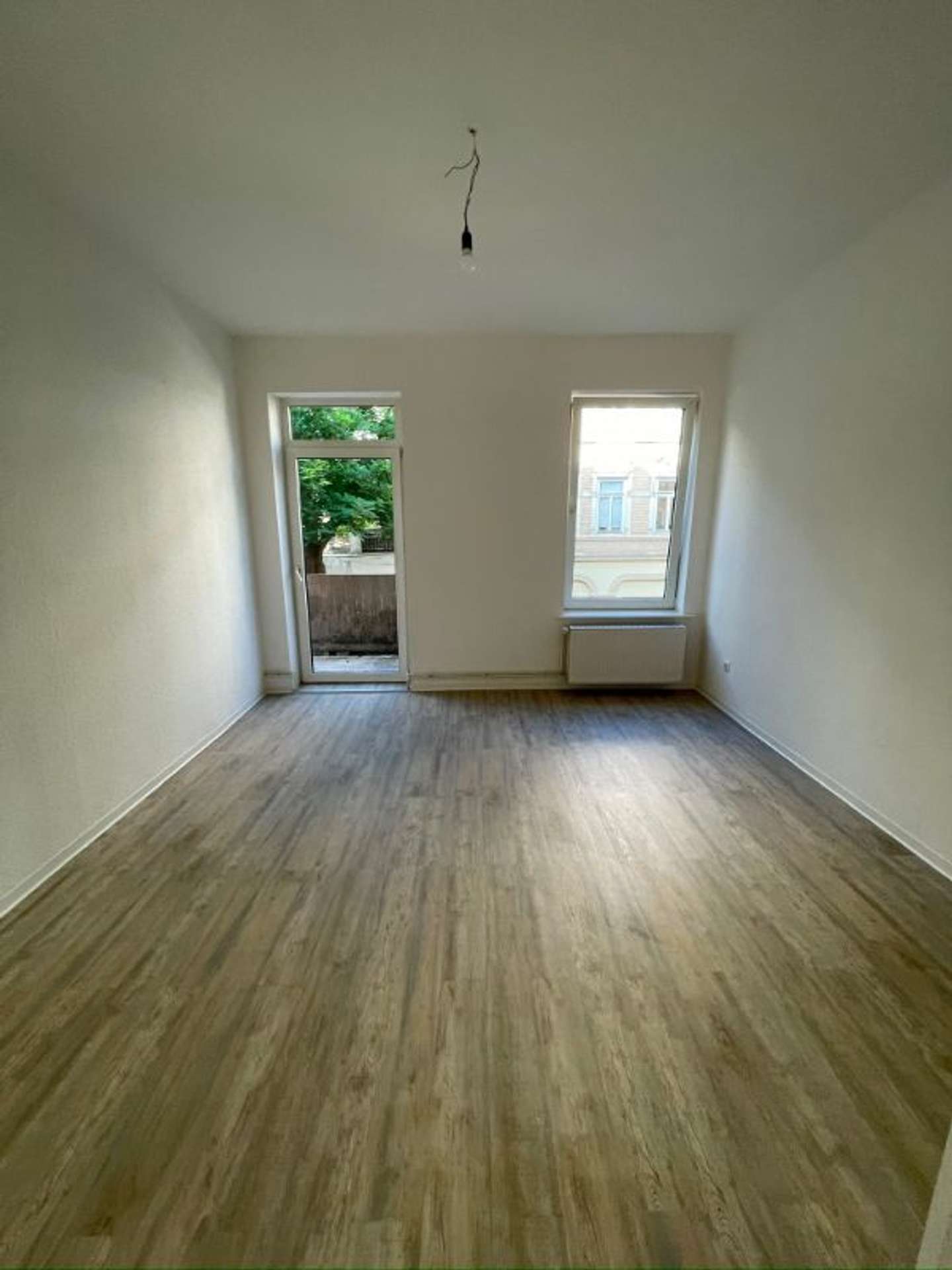 Charmante, renovierte 3-Zimmer-Wohnung mit sonnigem Balkon, Johannesstraße 54, 24143 Kiel, Etagenwohnung