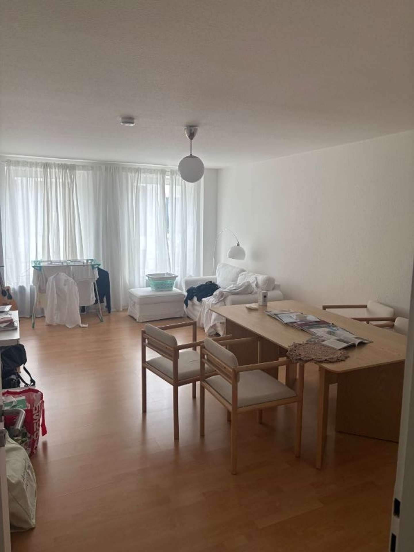 Großzügig geschnittene 2-Zimmerwohnung in der Frankfurter Innenstadt, Goethestraße 35, 60313 Frankfurt a. M., Etagenwohnung