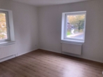 Wohnzimmer - Attraktive 2,5 Zimmerwohnung mit Balkon und EBK!