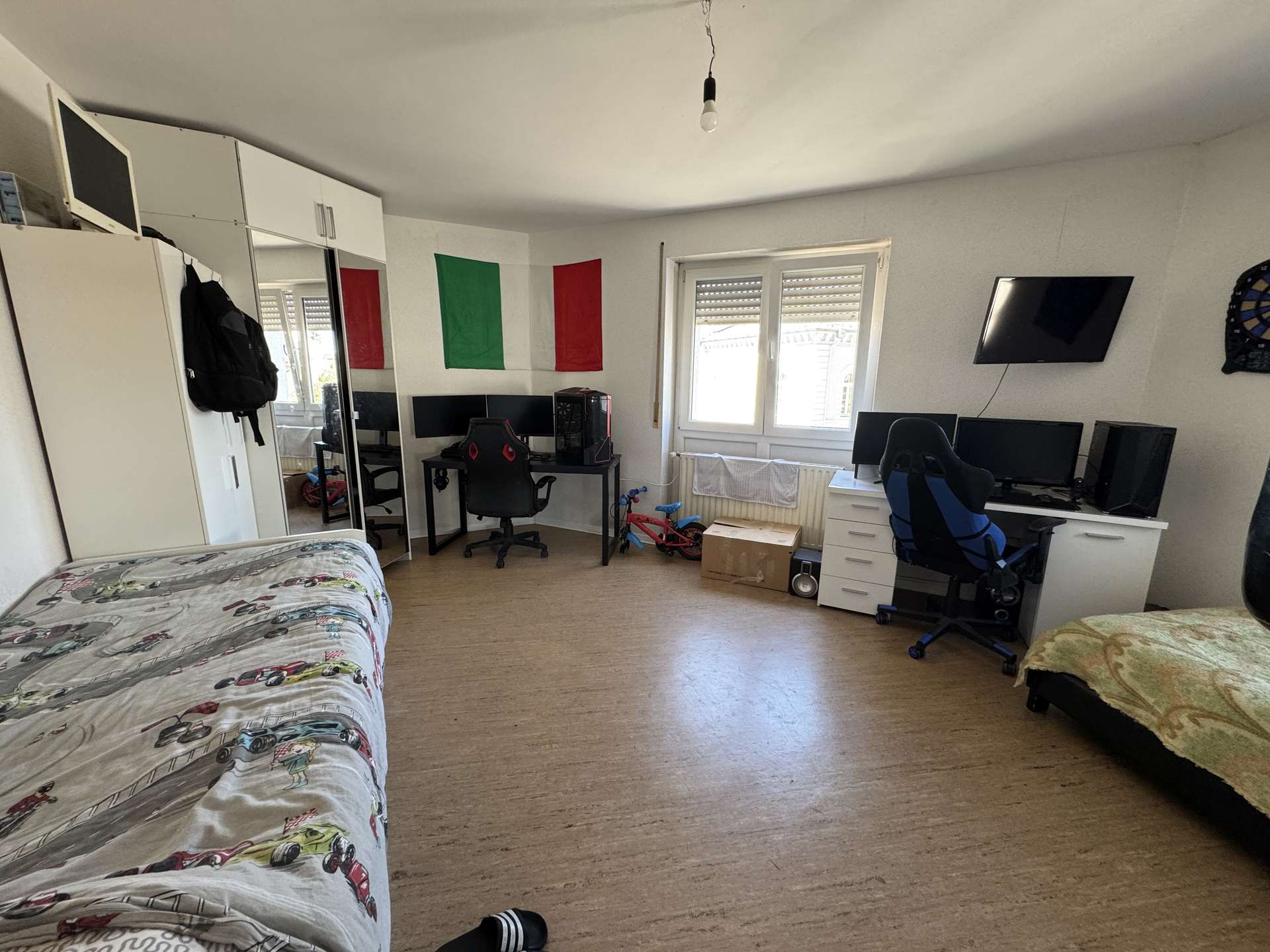 !!! 4-Zimmer-Wohnung !!! WBS für mind. 100 m² erforderlich !!!, Mannheimer Straße 1, 67071 Ludwigshafen, Etagenwohnung