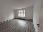 Wohnzimmer - Großzügige 2-Zimmer-Wohnung mit Balkon
