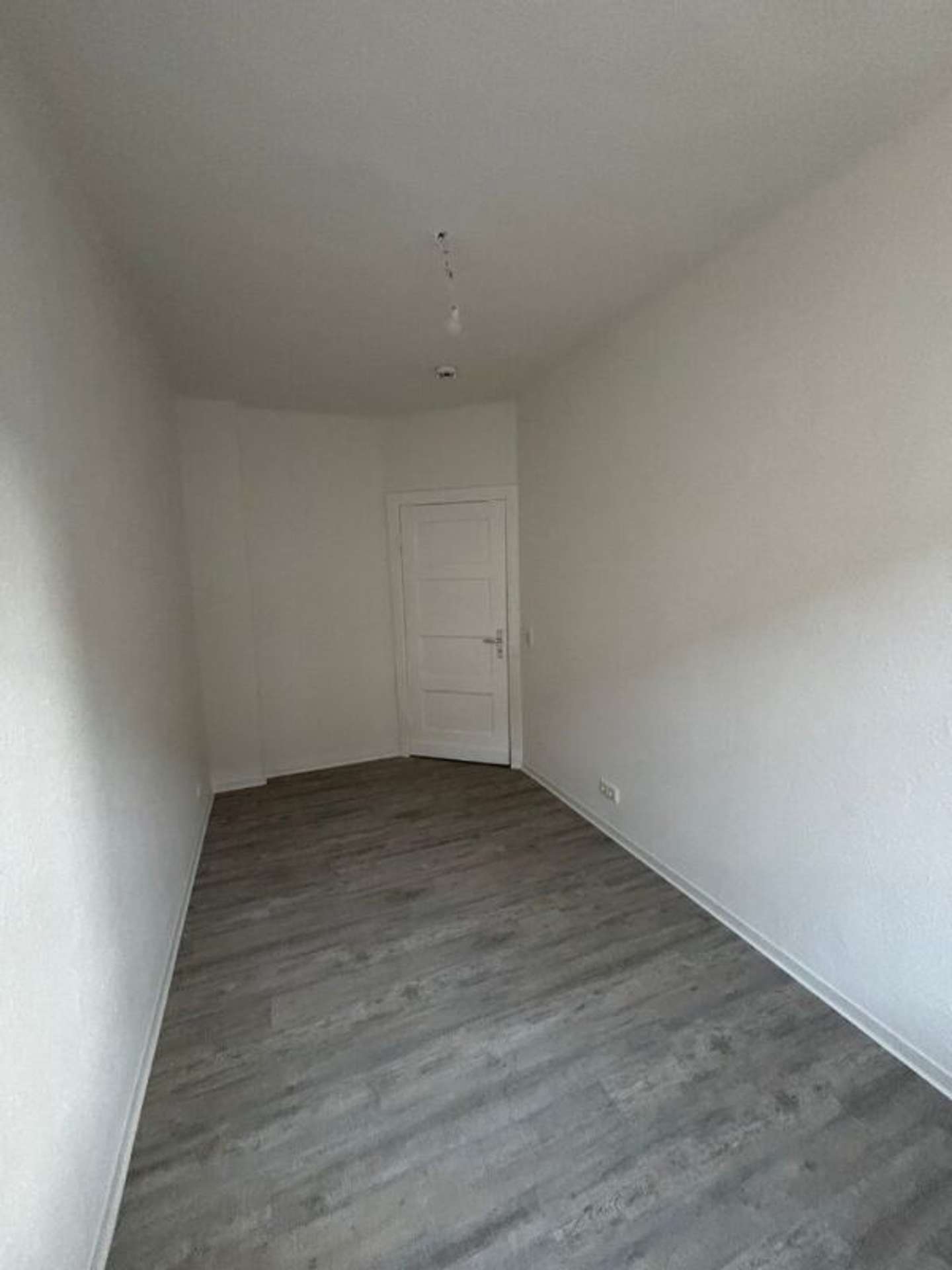 Frisch sanierte 1,5 Zimmer Wohnung zum 01.03.2026, Hansaring 40, 24534 Neumünster, Erdgeschosswohnung