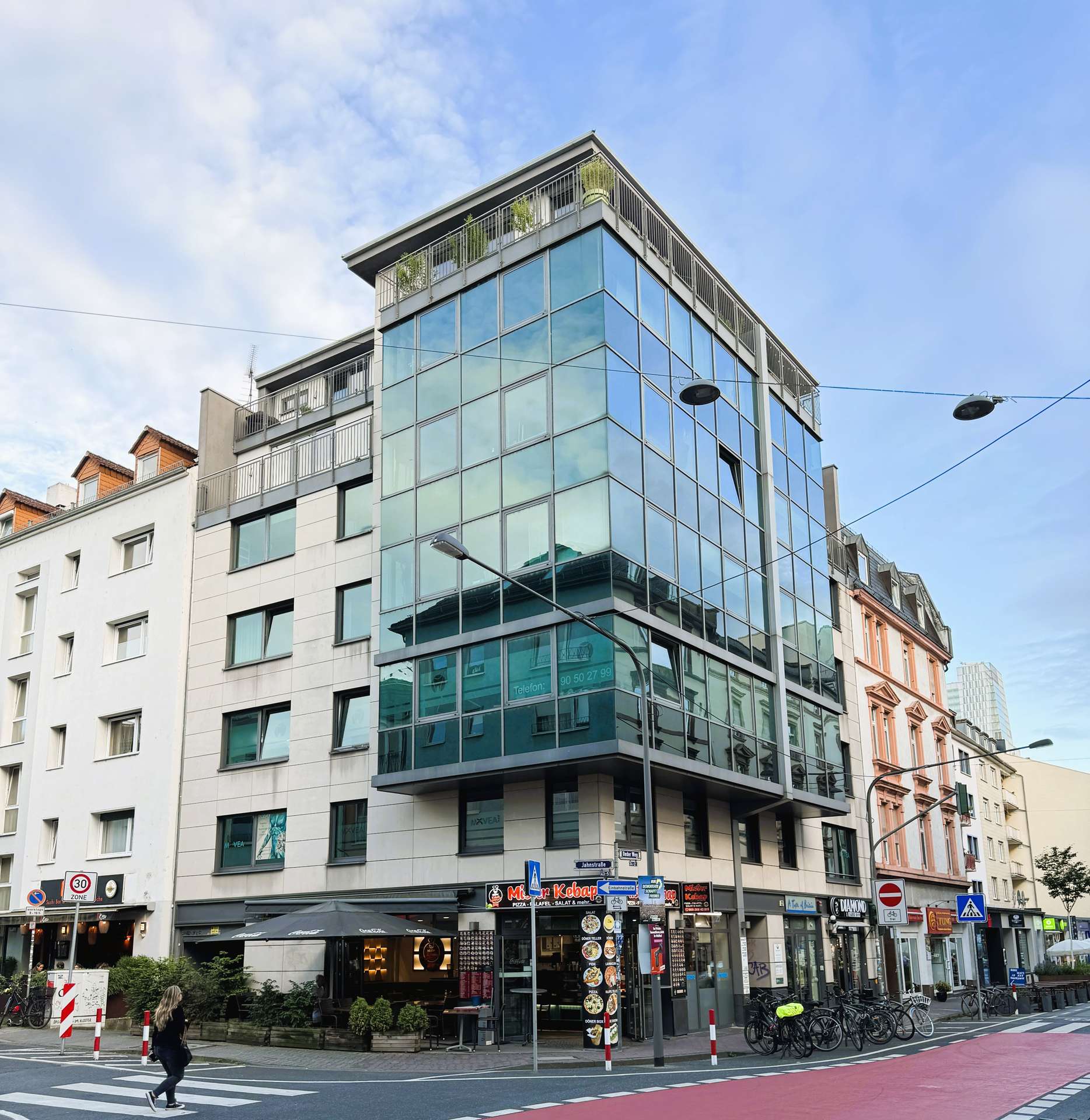*** Umsatzstarker Imbiss/Restaurant im Zentrum ***, Oeder Weg 34, 60318 Frankfurt, Restaurant