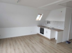 Wohnbereich / Küche - Charmante Dachgeschosswohnung mit Balkon