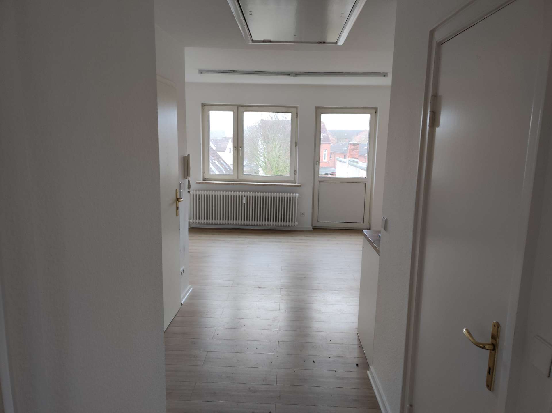 Charmante Dachgeschosswohnung mit Balkon, Friedrichstraße 32, 25746 Heide, Dachgeschosswohnung