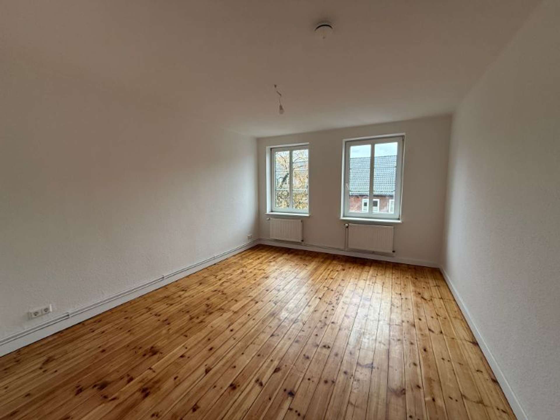 Helle 1-Zimmerwohnung im Herzen von Neumünster, Hansaring 48b, 24534 Neumünster, Etagenwohnung