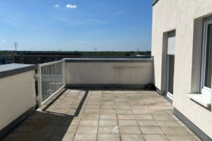 „3-Zimmer Wohnung inkl. Terrasse“ Besichtigung 01.05.25 12:30 Uhr, Martin-Riesenburger-Straße 36, 12627 Berlin, Dachgeschosswohnung