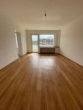 Wohnzimmer - Sehr schöne – 3- Zimmerwohnung mit EBK in Duisburg-Mündelheim