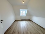 Schlafzimmer - !!! Frisch sanierte 2-Zimmer-Wohnung – Bornheim Mitte !!!