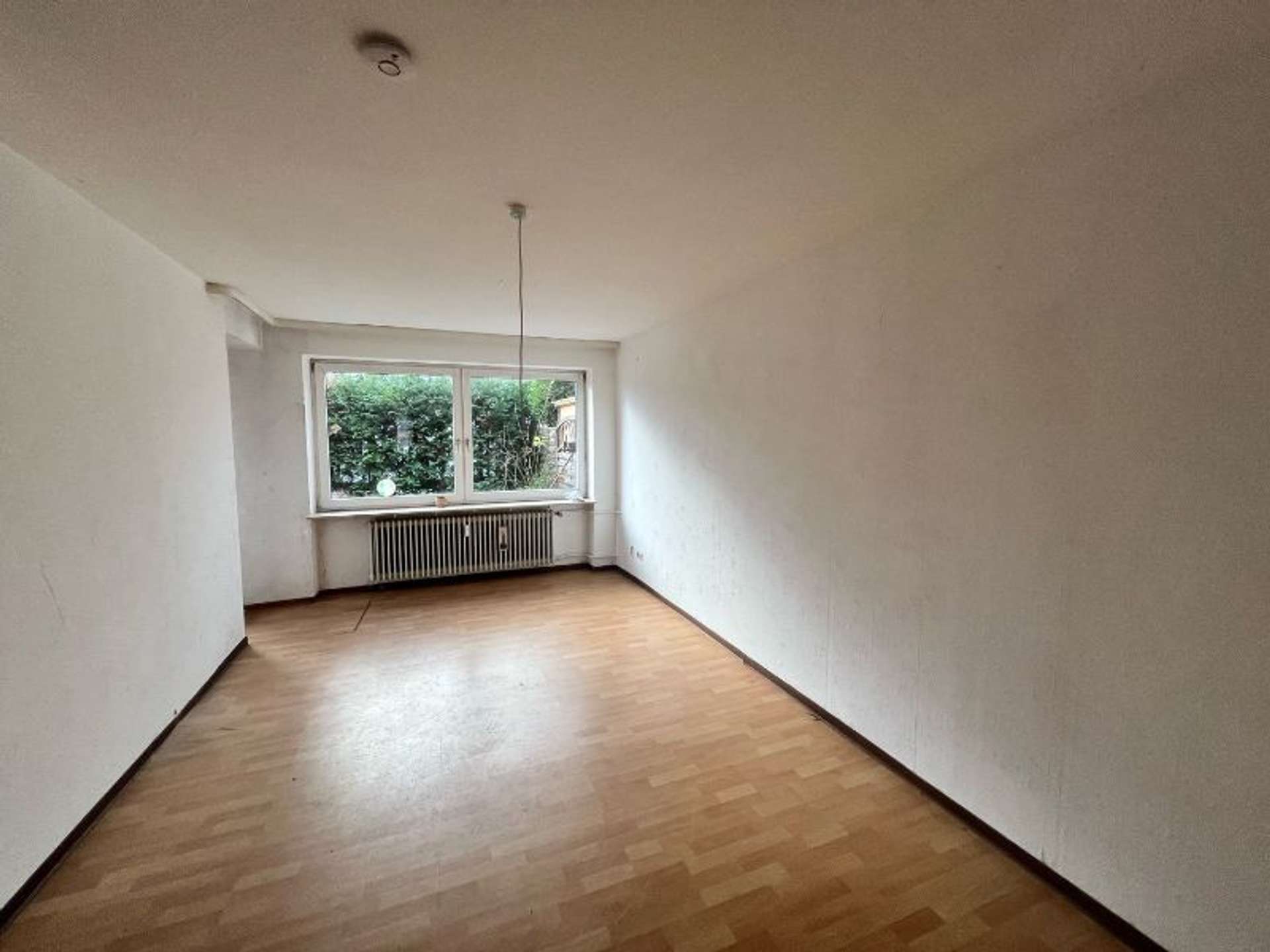 Sanierungsbedürftige Wohnung – WBS erforderlich!, Dürerring 108, 29664 Walsrode, Erdgeschosswohnung