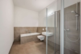 Badezimmer - Helle und moderne 3-Zimmer-Wohnung zum 16.04.2026 zu vermieten!