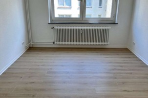 Schön gelegene 2-Zimmer Wohnung zum 16.07. zu vermieten, Wörther Str. 8, 27570 Bremerhaven, Etagenwohnung