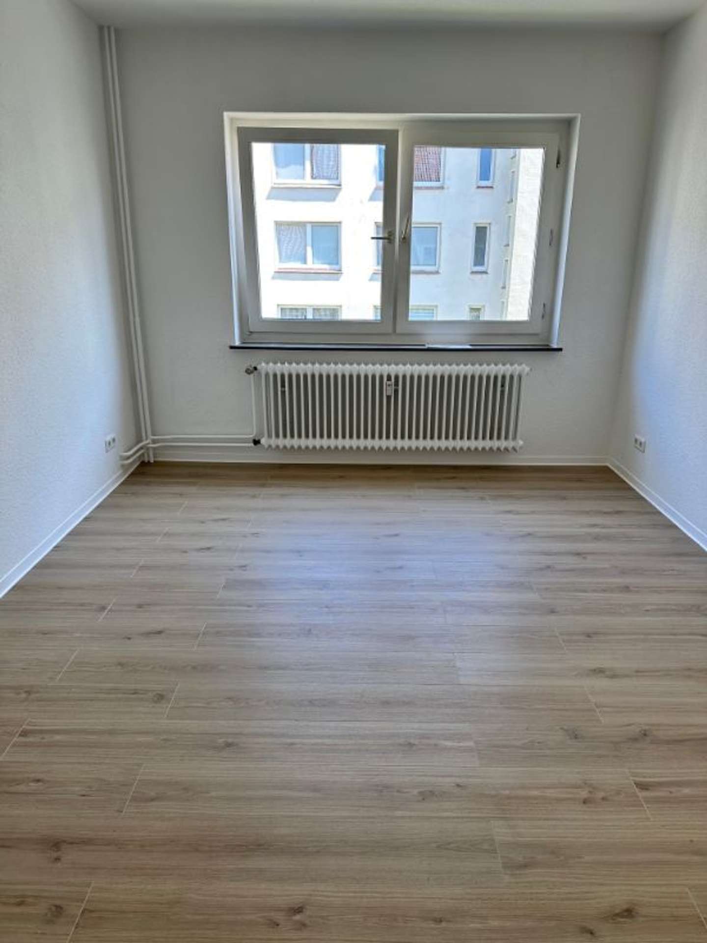 Schön gelegene 2-Zimmer Wohnung zum 16.07. zu vermieten, Wörther Str. 8, 27570 Bremerhaven, Etagenwohnung