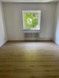 Schlafzimmer - Schön gelegene 2-Zimmer Wohnung zum 16.07. zu vermieten