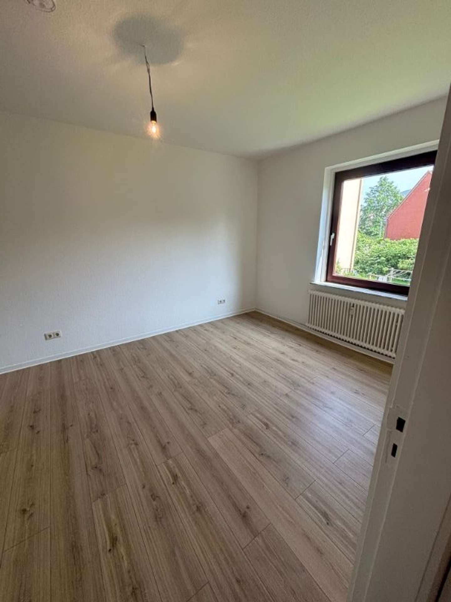 Ideal für Singles oder Paare – 2-Zimmer Wohnung zum 16.11!, Pestalozzistr. 38, 27568 Bremerhaven, Etagenwohnung