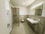 Badezimmer - Erstbezug – Moderne, funktionale 3-Zi-Wohnung im EG