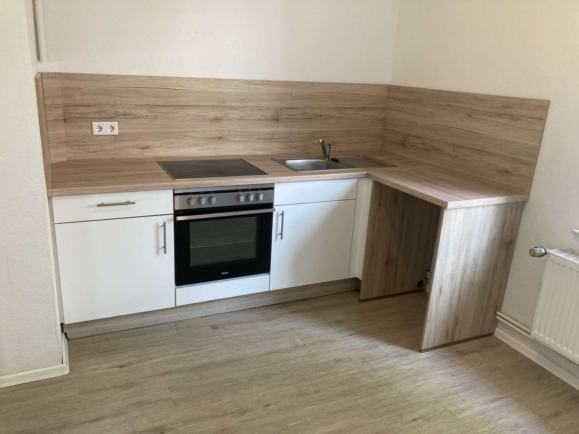 Schöne 3-Zimmerwohnung mit Dusche und EBK!, Klinkeburg 1, 26386 Wilhelmshaven, Erdgeschosswohnung