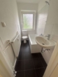 Bad - Helle 2-Zimmer-Wohnung in Neumünster