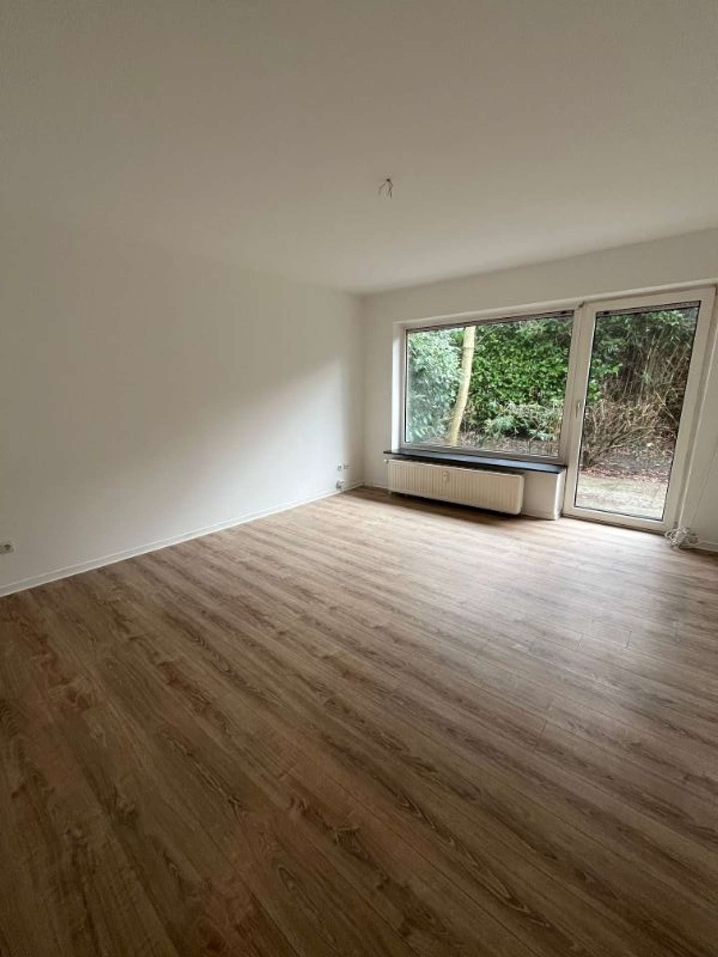 Charmante 2-Zimmer-Erdgeschosswohnung mit Terrasse! – sofort bezugsfrei, Feldstedt 16, 24340 Eckernförde, Erdgeschosswohnung