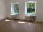Wohnzimmer - Schöne 3-Zimmerwohnung mit Dusche und EBK!