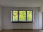 Wohnzimmer - Wohnen nahe des Bürgerparks – 3-Zimmer Wohnung zum 01.07!