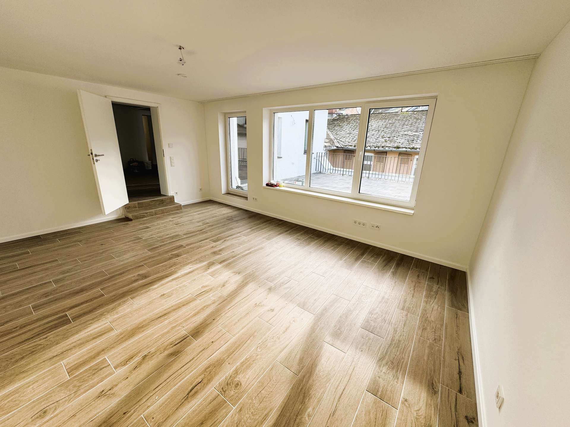 Erstbezug – Moderne, funktionale 4-Zi-Wohnung mit großer Terrasse !!!, Adalbertstr. 61b, 60486 Frankfurt, Etagenwohnung