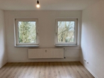 Wohnzimmer - Gemütliche 2,5-Zimmer-Wohnung – bezugsfrei ab 01.01.2026