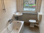 Badezimmer - Gemütliche 2,5-Zimmer-Wohnung – bezugsfrei ab 01.01.2026