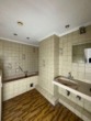 Badezimmer in Schlafzimmer 1… - Traumhafte Maisonette mit XXL-Dachterrasse im Herzen von Neuss – Am Konvent 2