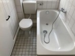 Bad - Gemütliche, renovierte 2-Zimmer Wohnung zum 16.06.2025 zu vermieten!