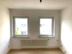 Wohnzimmer - Gemütliche, renovierte 2-Zimmer Wohnung ab sofort zu vermieten!