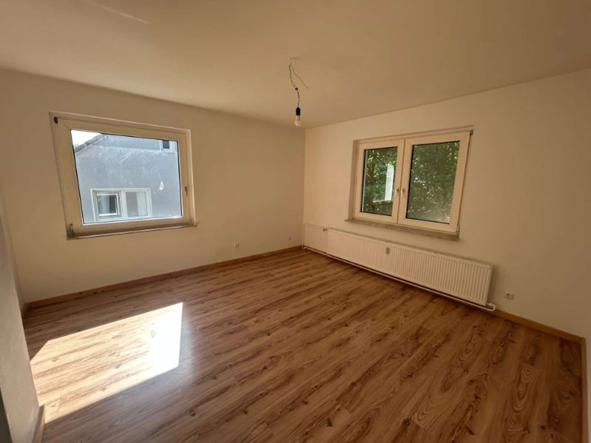 Gemütliche 2,5-Zimmer-Wohnung mit Tageslichtbad und moderner Einbauküche zum 16.07.2025 vermietbar!, Glücksburger Str. 192, 24943 Flensburg, Etagenwohnung