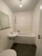 Badezimmer - Ihr neues zu Hause- EG- 3-Zimmerwohnung mit Loggia in Duisburg-Mündelheim