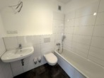 Badezimmer - !!! Erstbezug nach Sanierung – 3ZW mit Süd-Balkon in Offenbach !!!