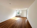 Wohnzimmer - !!! Erstbezug nach Sanierung – 3ZW mit Süd-Balkon in Offenbach !!!