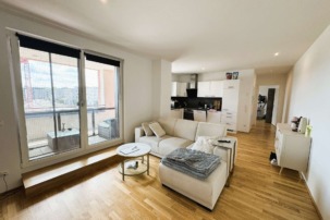 !!! Mainz Zollhafen – Leben direkt am Wasser – helle 2-ZW mit Balkon !!!, Fischerhof 19, 55120 Mainz, Etagenwohnung