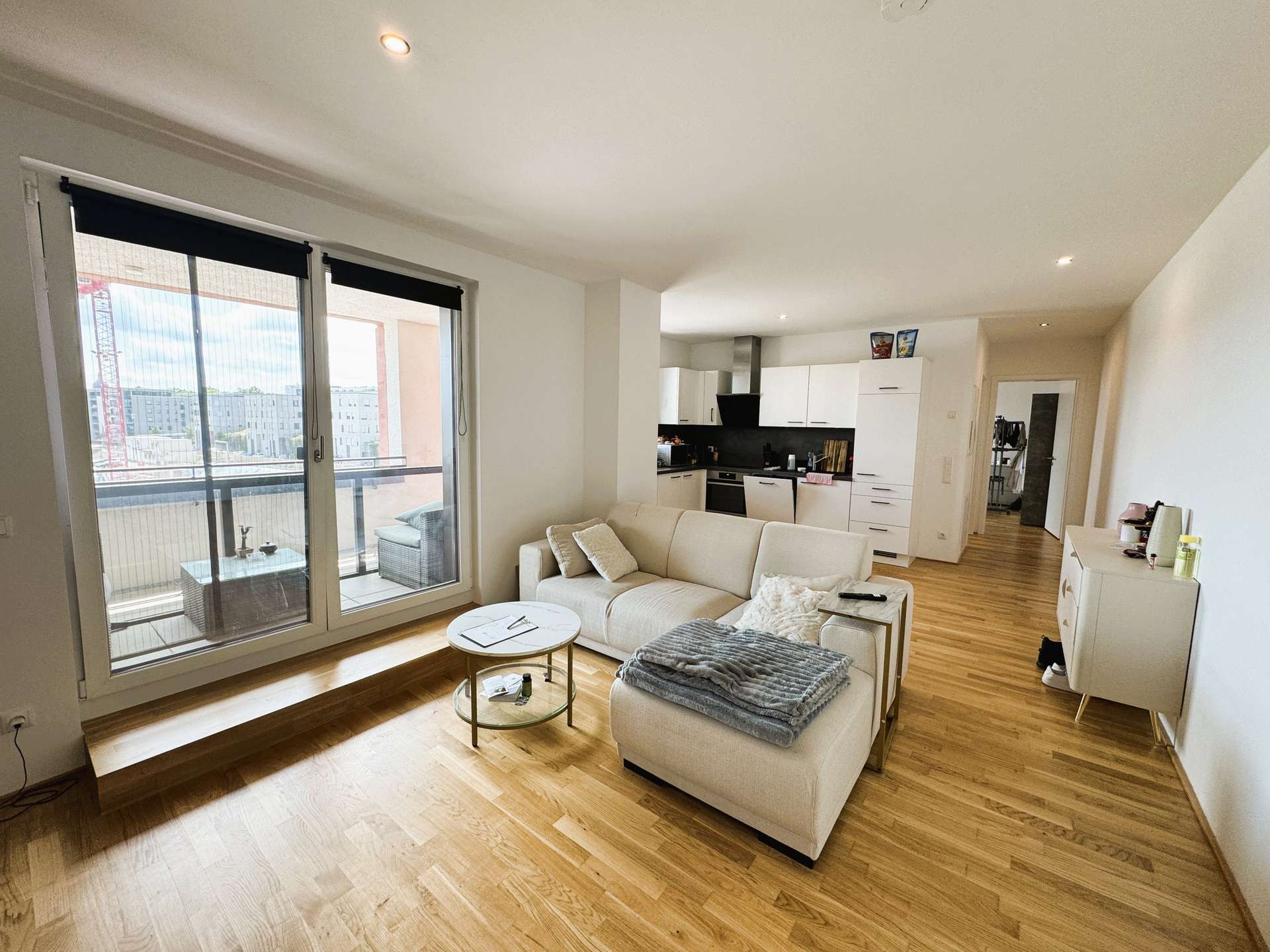 !!! Mainz Zollhafen – Leben direkt am Wasser – helle 2-ZW mit Balkon !!!, Fischerhof 19, 55120 Mainz, Etagenwohnung