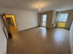 Wohnzimmer - !!! Tolle 2-Zimmer-Wohnung mit Balkon !!! (WBS für 60 m² erforderlich)