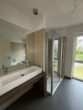 Badezimmer - Modern geschnittene 3-Zimmer-Wohnung mit Balkon