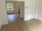 Wohnzimmer - Für Soldaten, schicke 2,5-Zimmerwohnung mit Dusche!