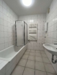 Badezimmer - Wohnen in zentraler Lage! Großzügige 3-Zimmer-Wohnung mit Balkon!
