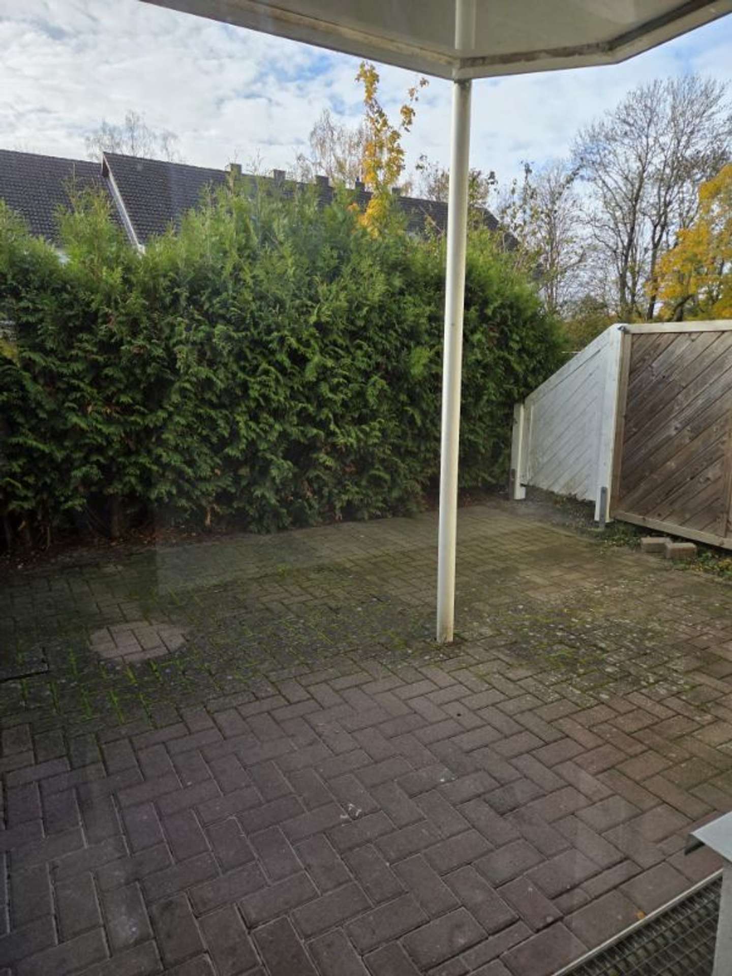 Renovierungsbedürftige 3-Zimmer Whg. mit Terrasse, Goethestraße 3, 29525 Uelzen, Erdgeschosswohnung