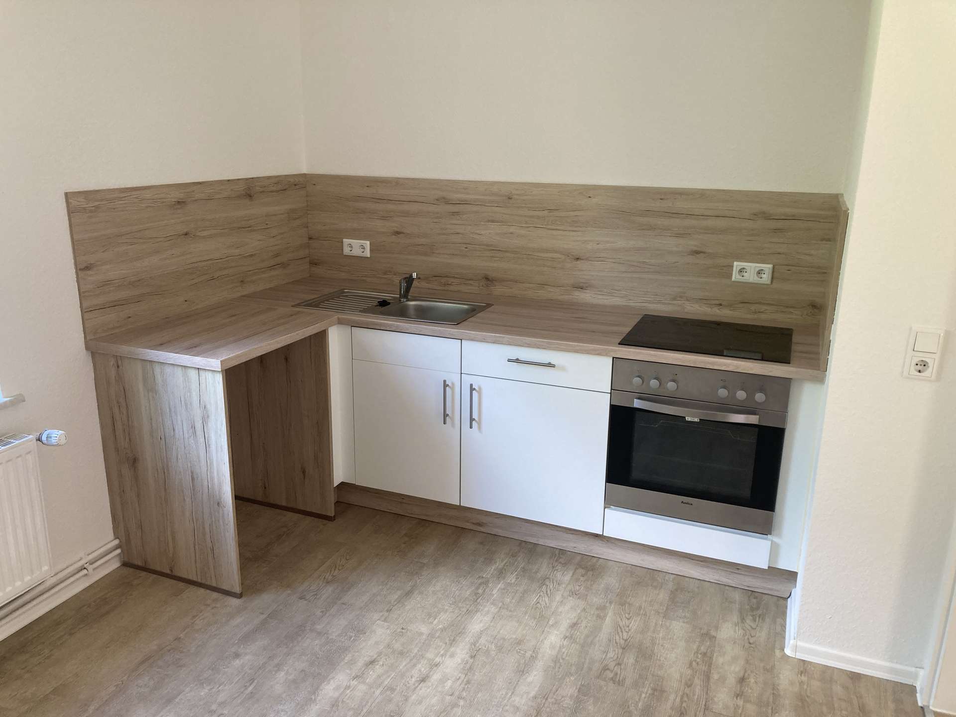 Schöne 3-Zimmerwohnung mit EBK!, Klinkeburg 1, 26386 Wilhelmshaven, Etagenwohnung