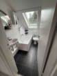 Badezimmer - Moderne 2-Zimmer-Dachgeschosswohnung mit Charme – ab 01.12.2025 verfügbar