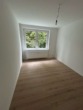 Zimmer - Modernisierte 3-Zimmer-Erdgeschosswohnung mit stilvollem Ambiente zum 01.09.2025 bezugsfertig!