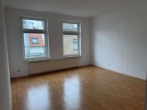 Zimmer 2 - Helle 4-Zimmer-Wohnung mit Einbauküche – bezugsfrei ab sofort!