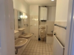Badezimmer - Helle 4-Zimmer-Wohnung mit Einbauküche – bezugsfrei ab sofort!